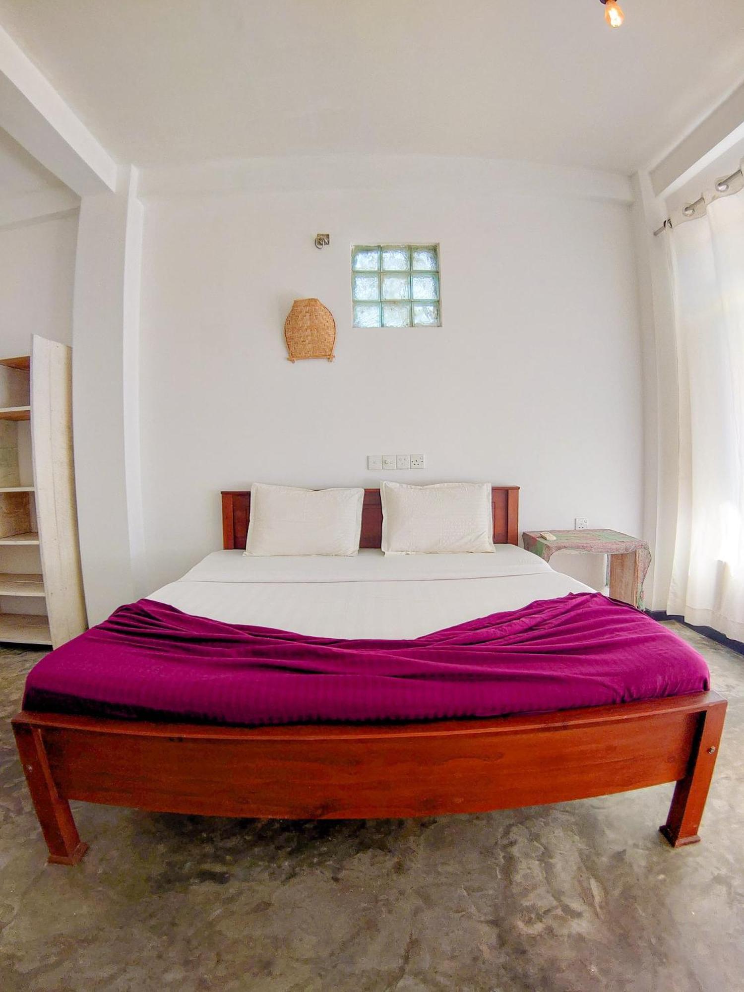 Sun & Moon Hostel Mirissa Luaran gambar