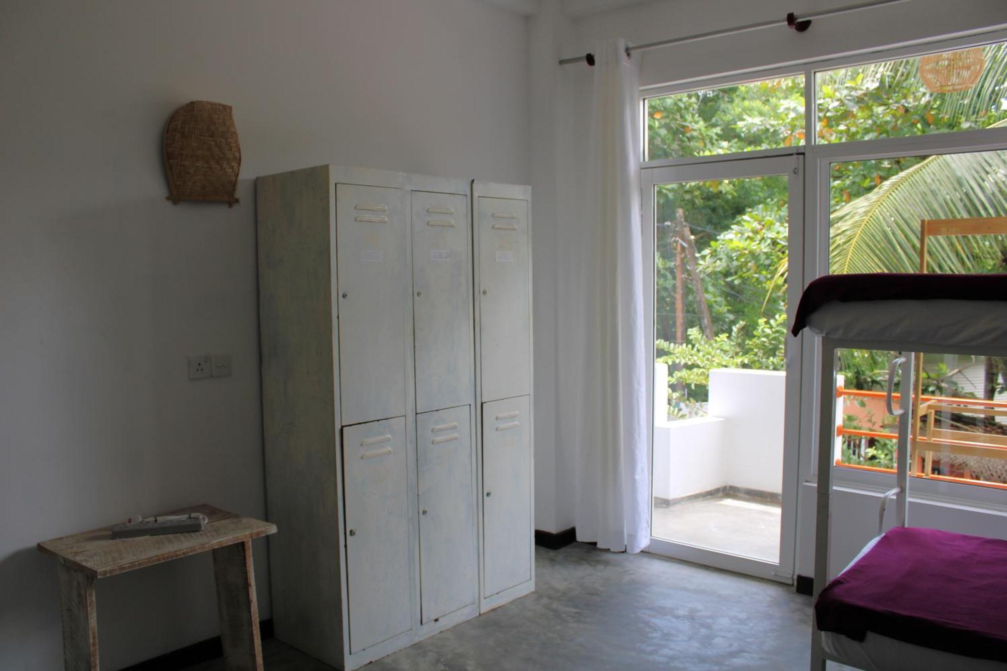 Sun & Moon Hostel Mirissa Luaran gambar